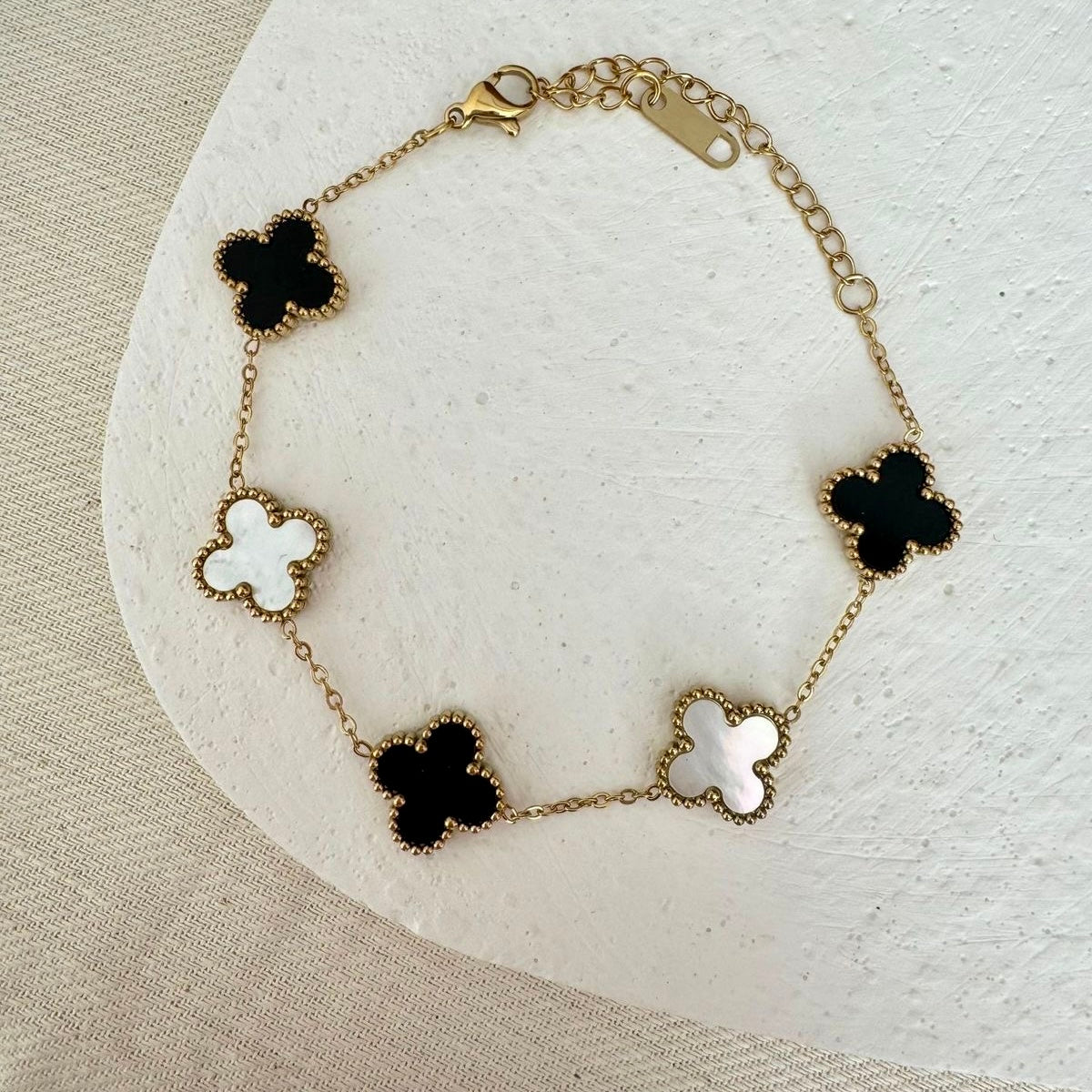 Mono Luxe Clover Bracelet