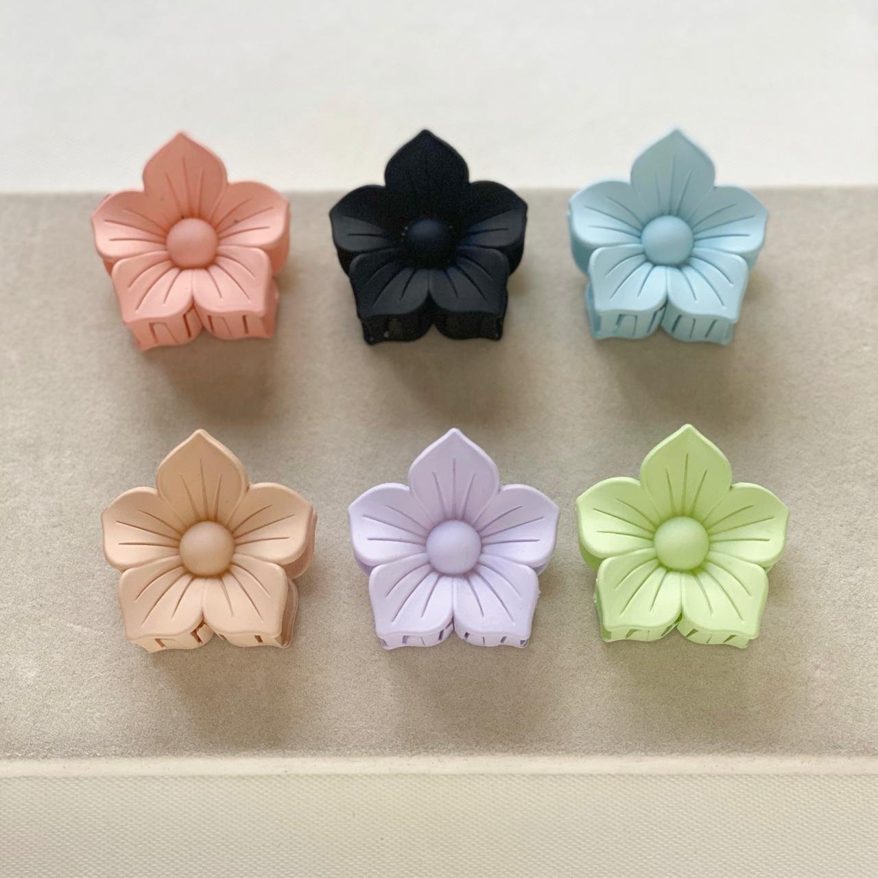 Flower Claw Clip