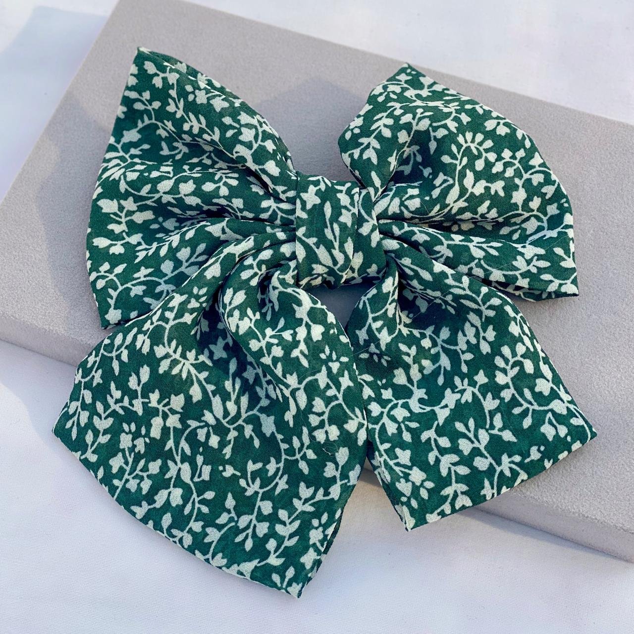 Emerald Bloom Bow