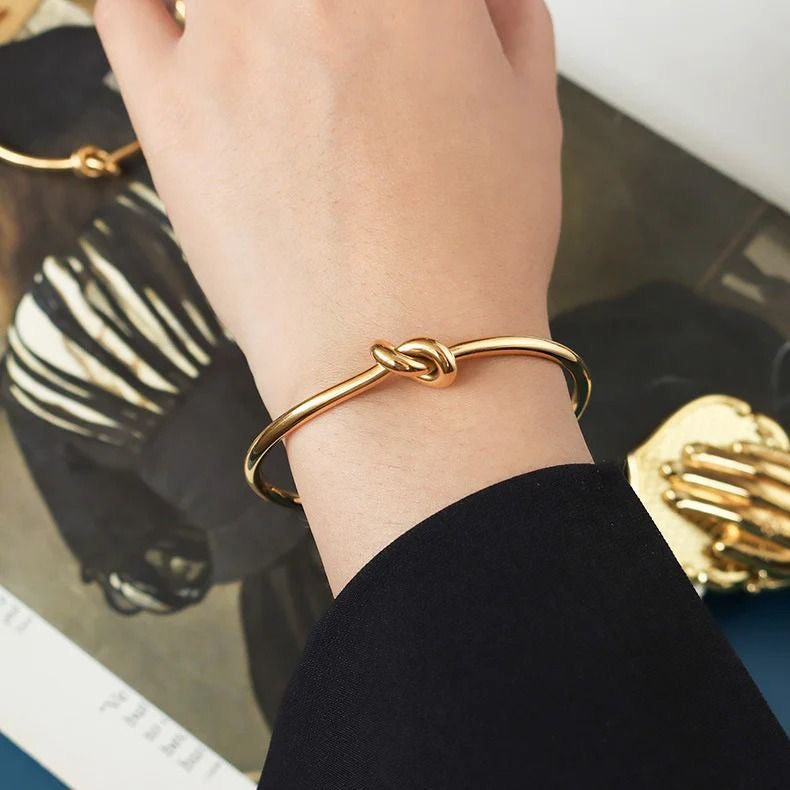 Knot Cuff
