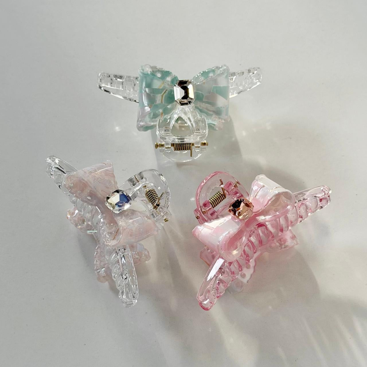 Dreamy Bow Clip