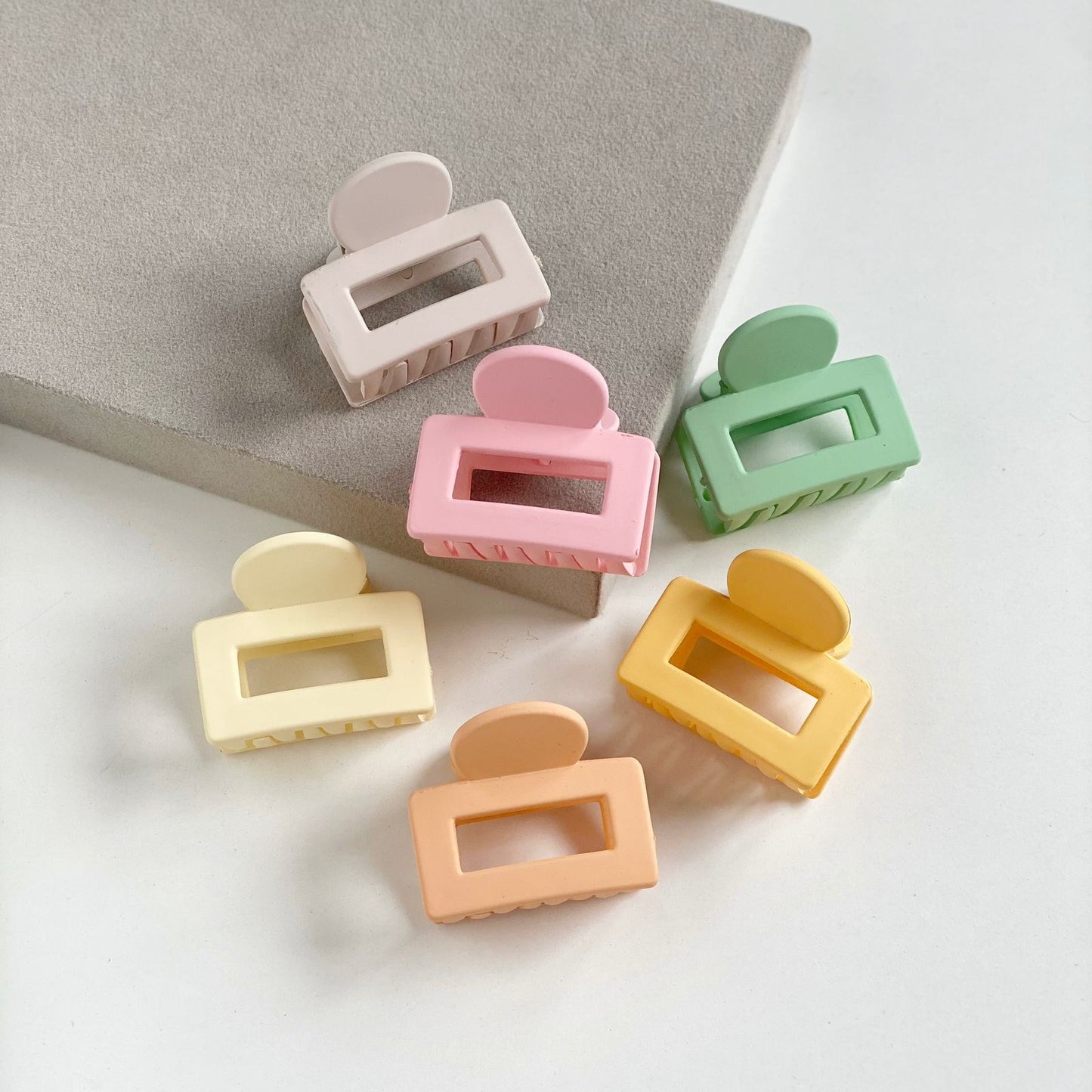Basic Matte Claw Clip