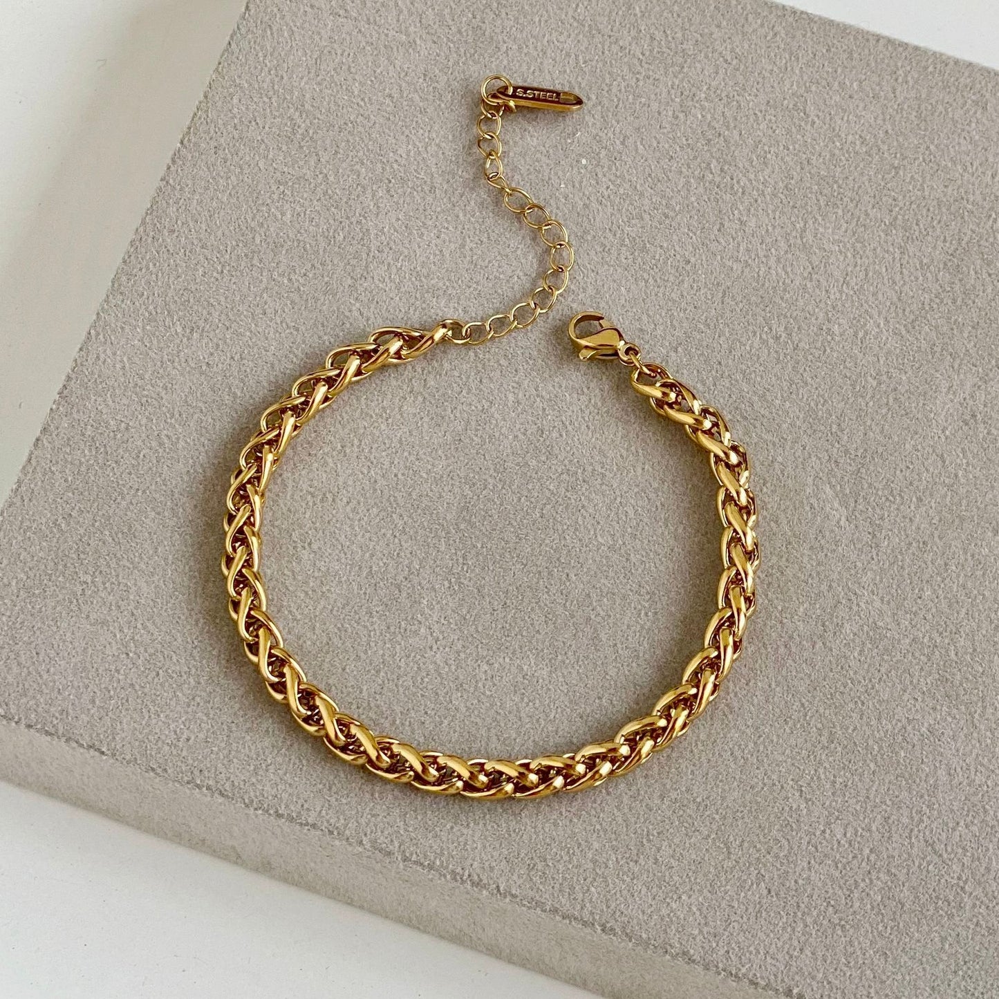 Gold Twist Bracelet