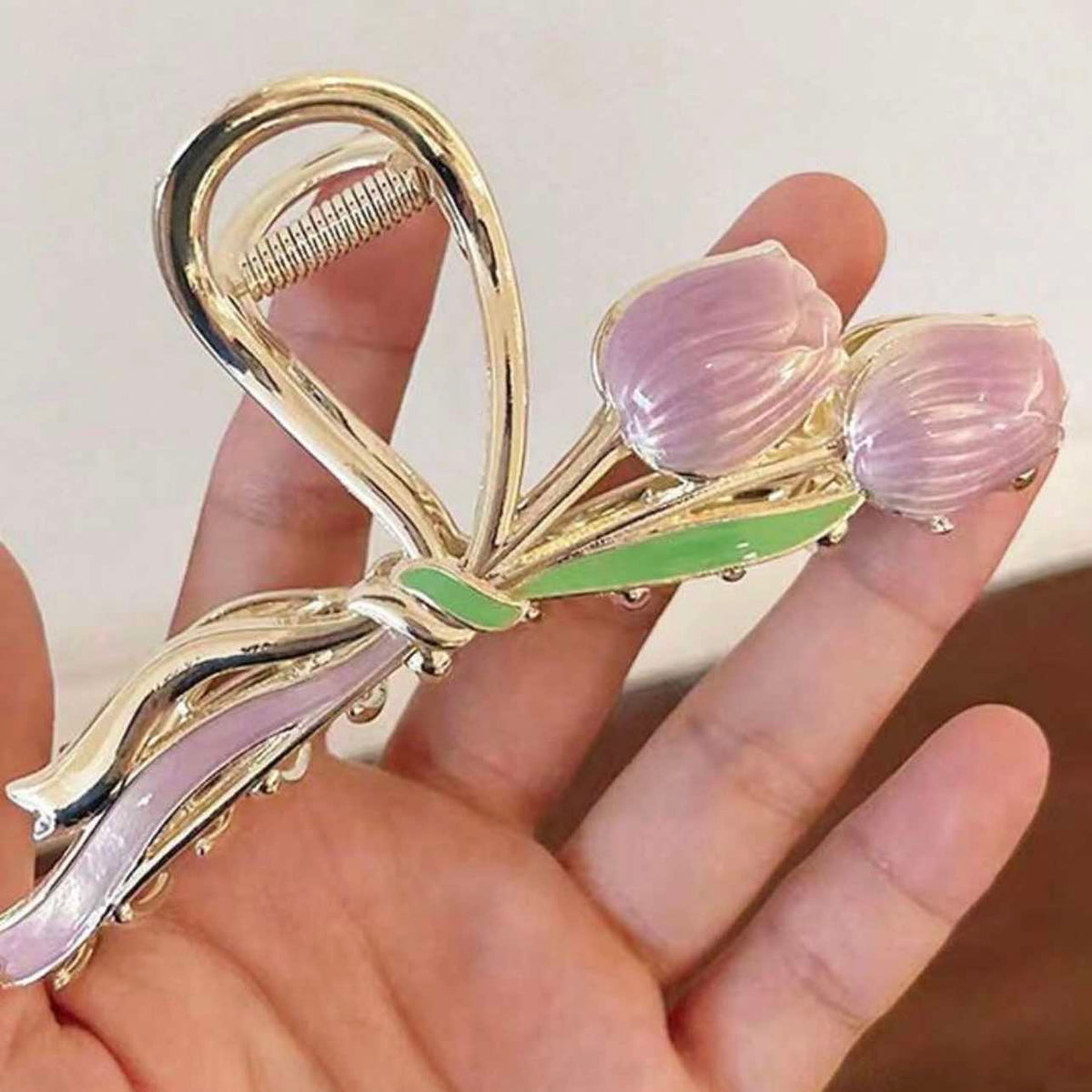 Tulip Claw Clip