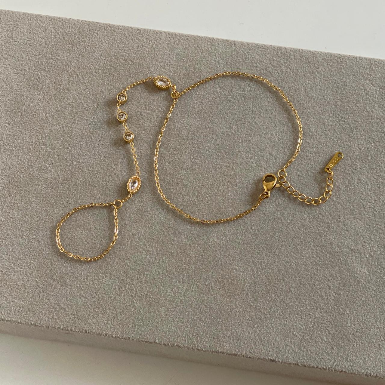 Silah Hand Chain