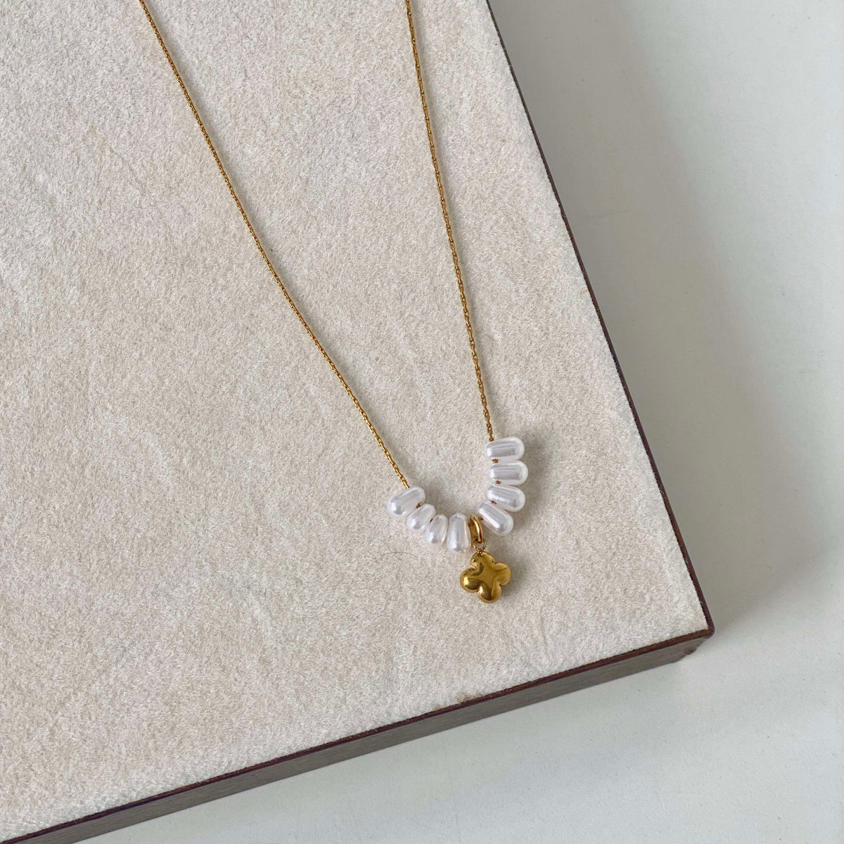 Chloe Pearl Necklace