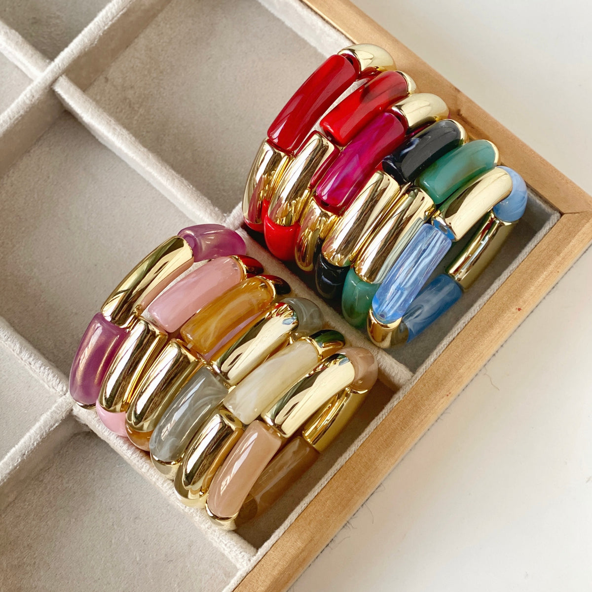 Resin Gold Stretch Bracelet