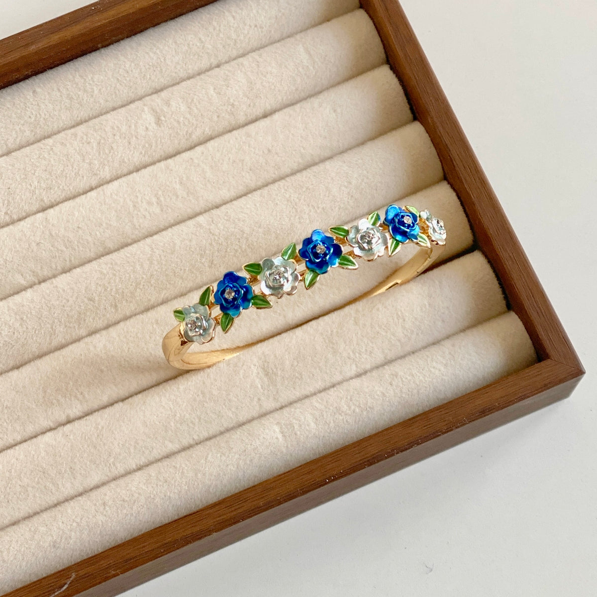 Sapphire Bloom Bangle