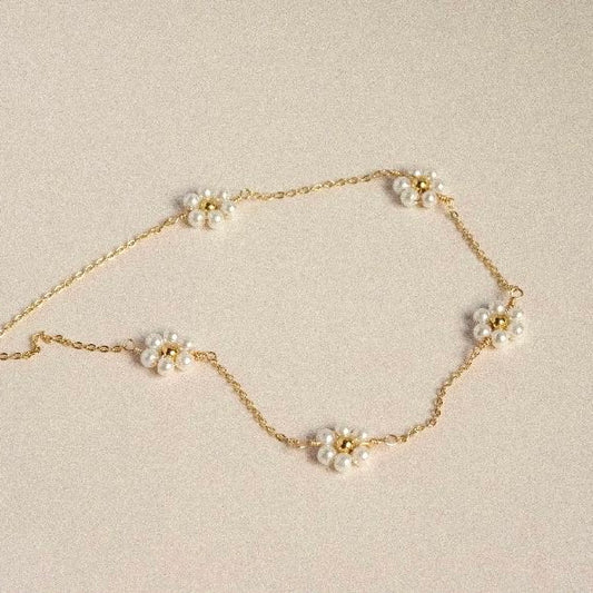 Pearly Flower Necklace
