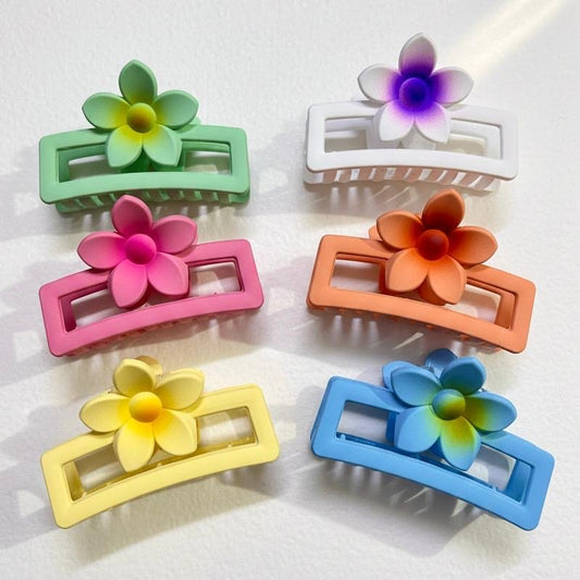 Flora Claw Clip