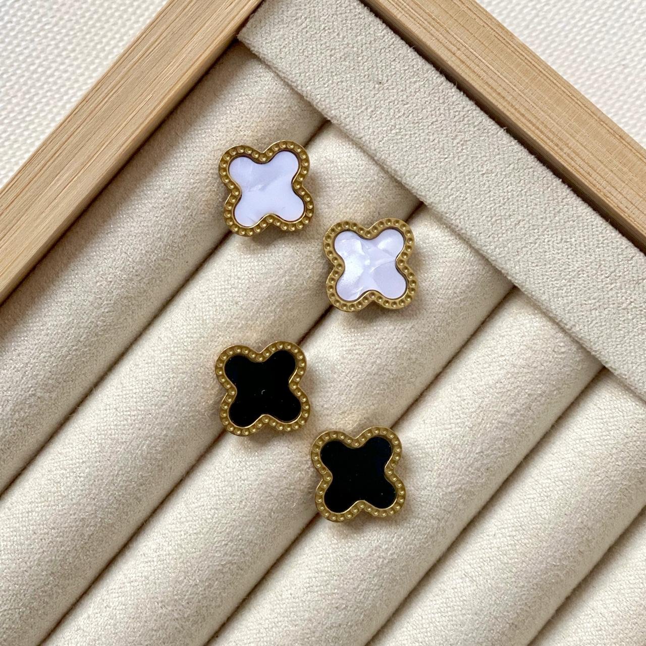 Clover Studs