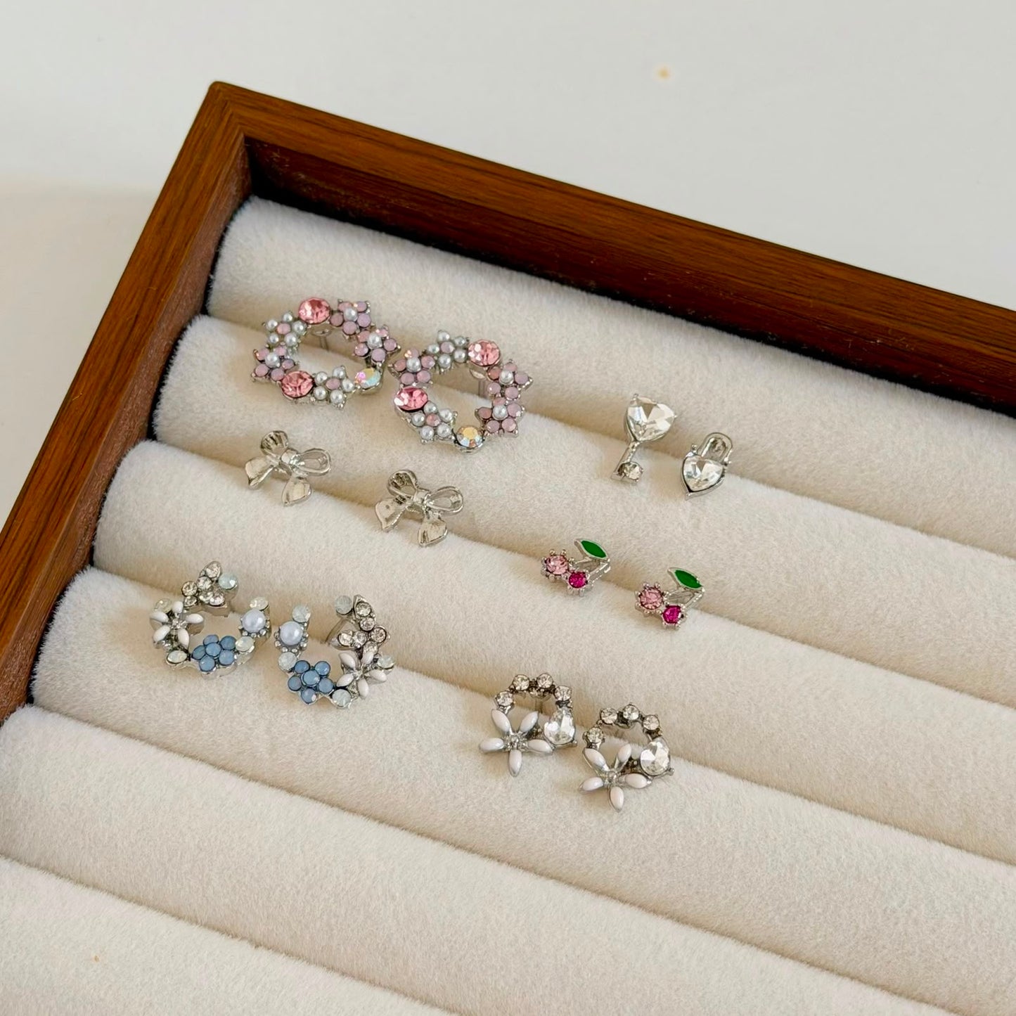 Whimsy Studs Set