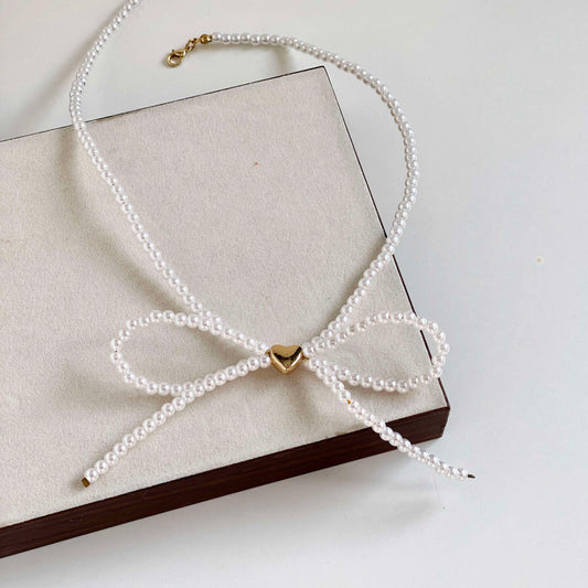 Coquette Pearl Bow Necklace