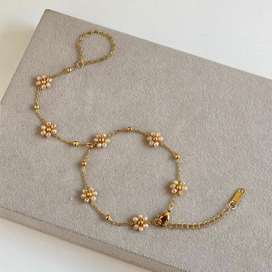 Disty Flora Hand Chain