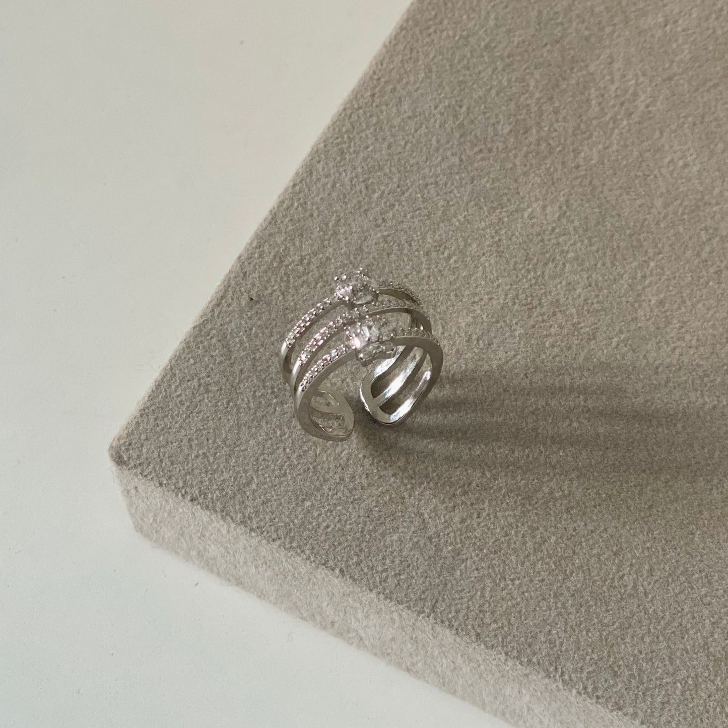 Lyra LUXE Ring