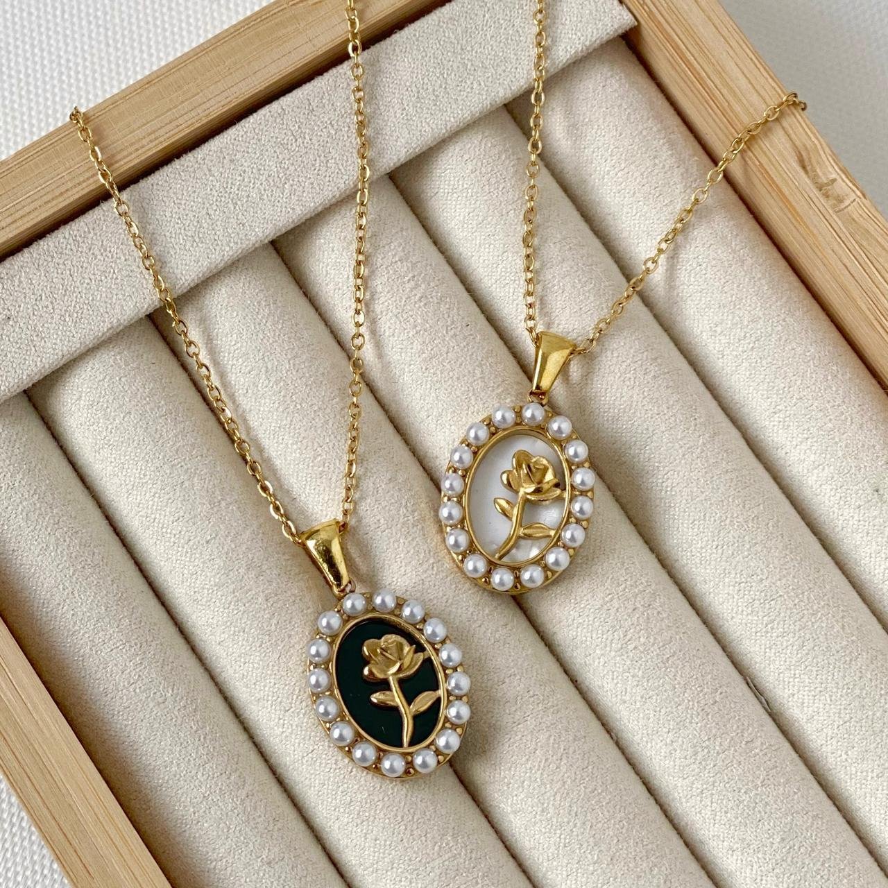 Amelia Pendant
