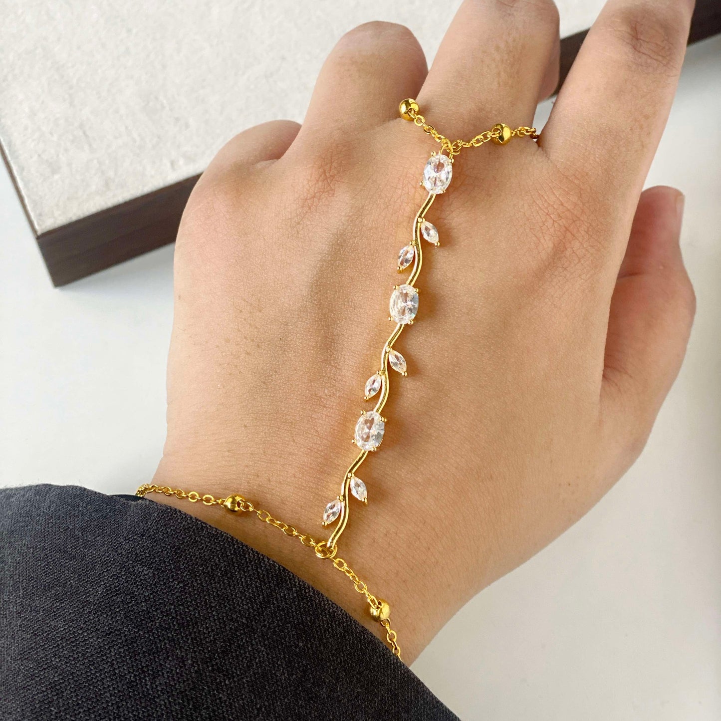 Tulip Hand Chain -Silver