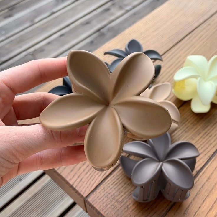 Lotus Claw Clip