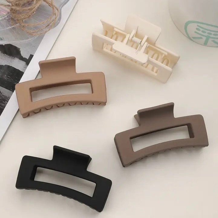Neutral Hair Claw
