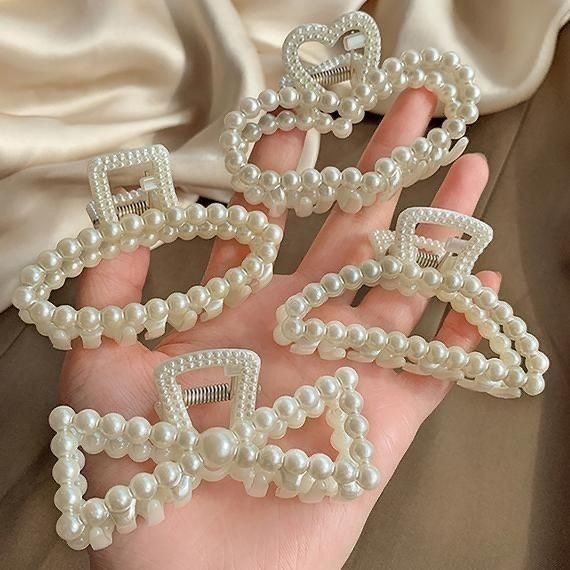 Pearl Claw Clip