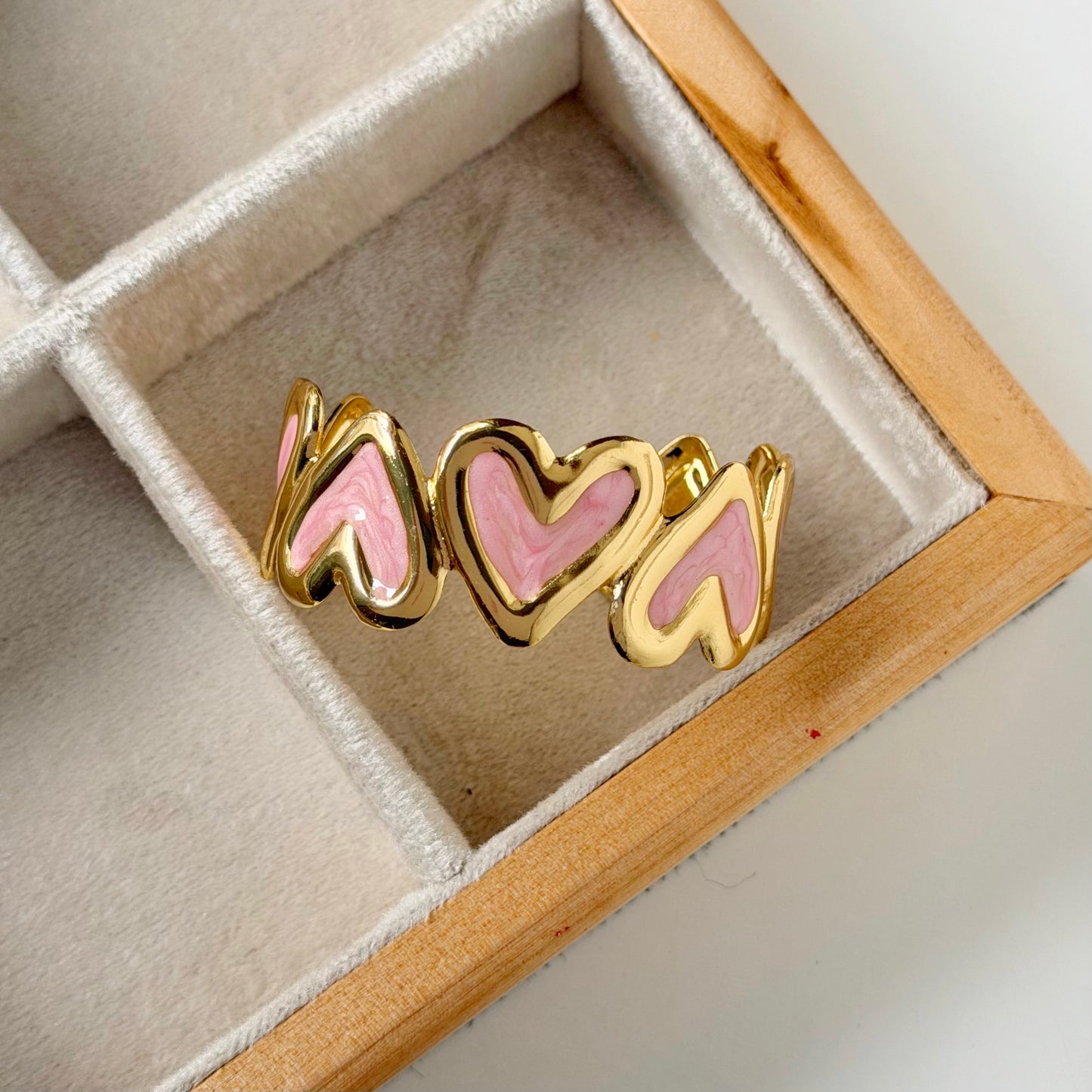 Sweetheart Cuff