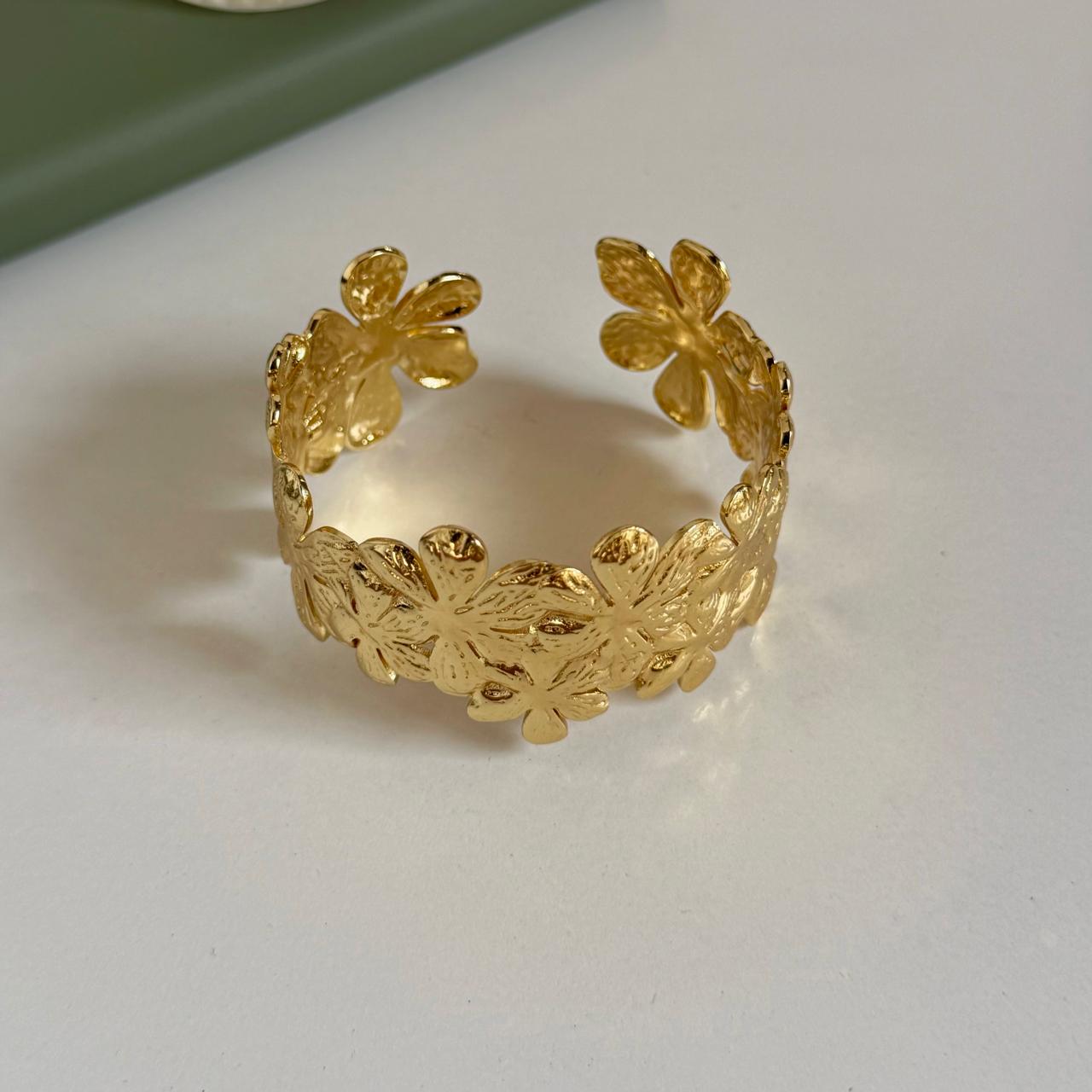 Flora Gold Cuff