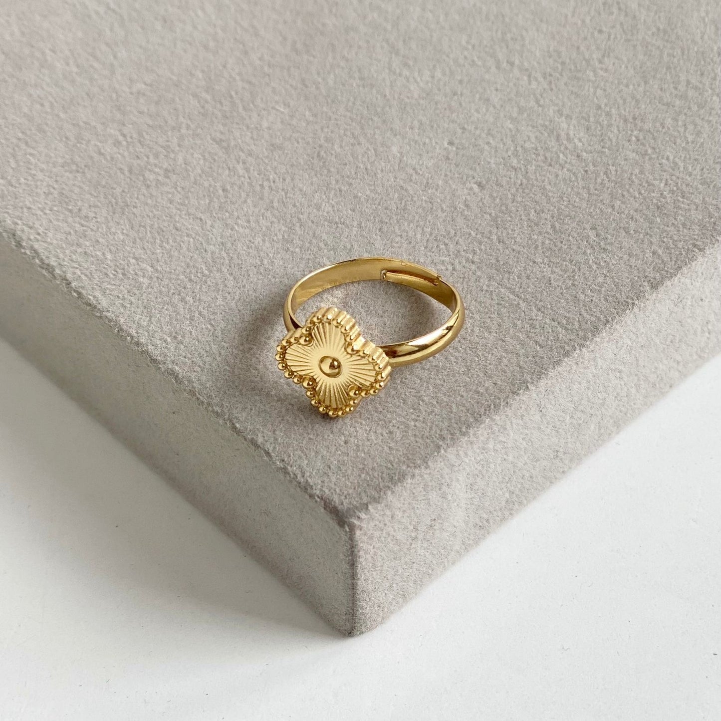 Luxe Clover Ring