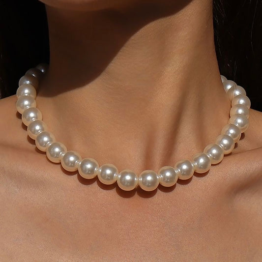 Meadow Pearl Necklace