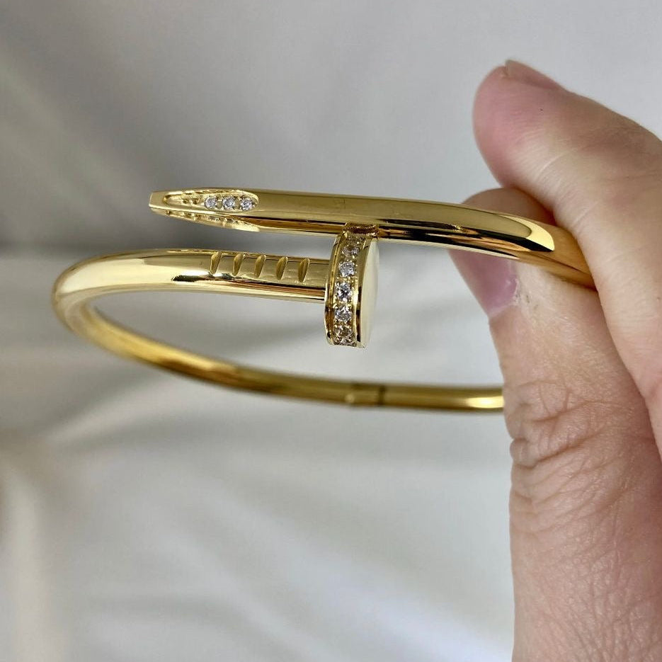 Tacha Bling Nail Bracelet