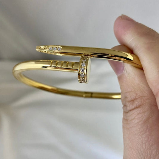 Tacha Bling Nail Bracelet