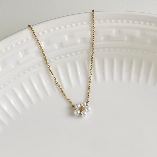 Pearly Flower Pendant