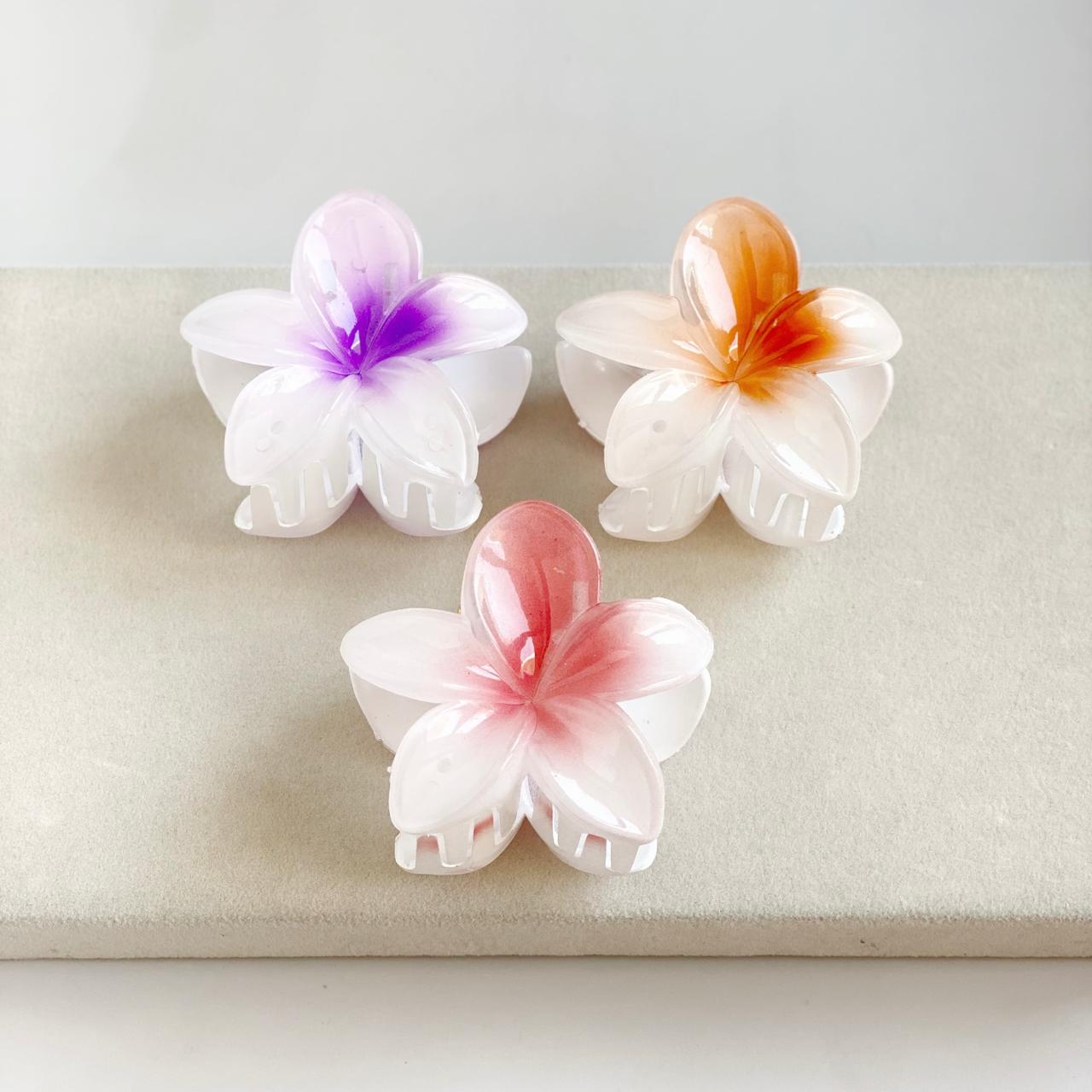 Lotus Claw Clip