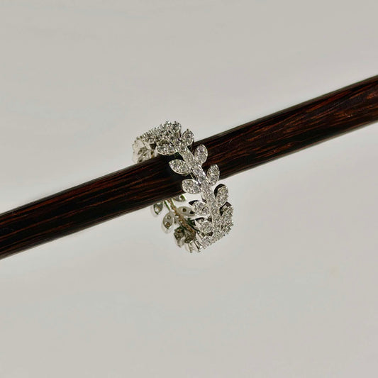 Laurel Diamond Ring