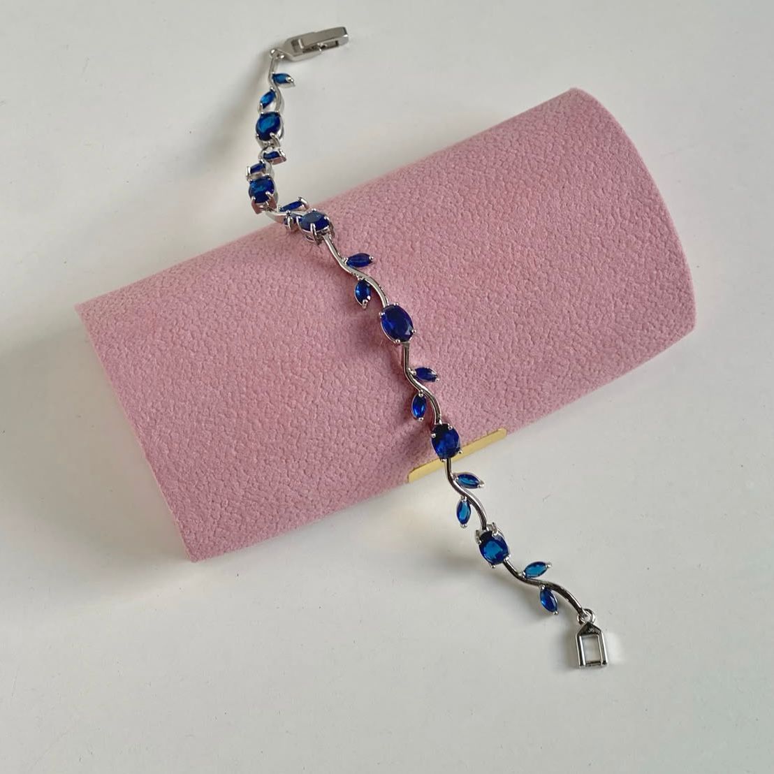 Tulip Bracelet