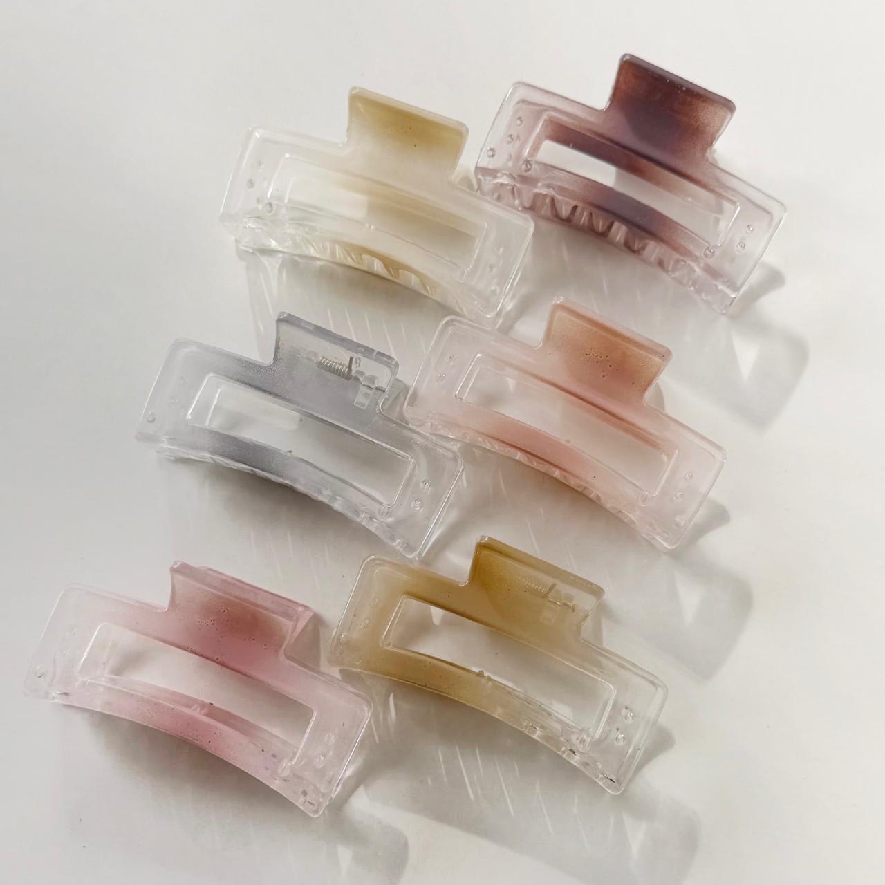 Gloss Claw Clip