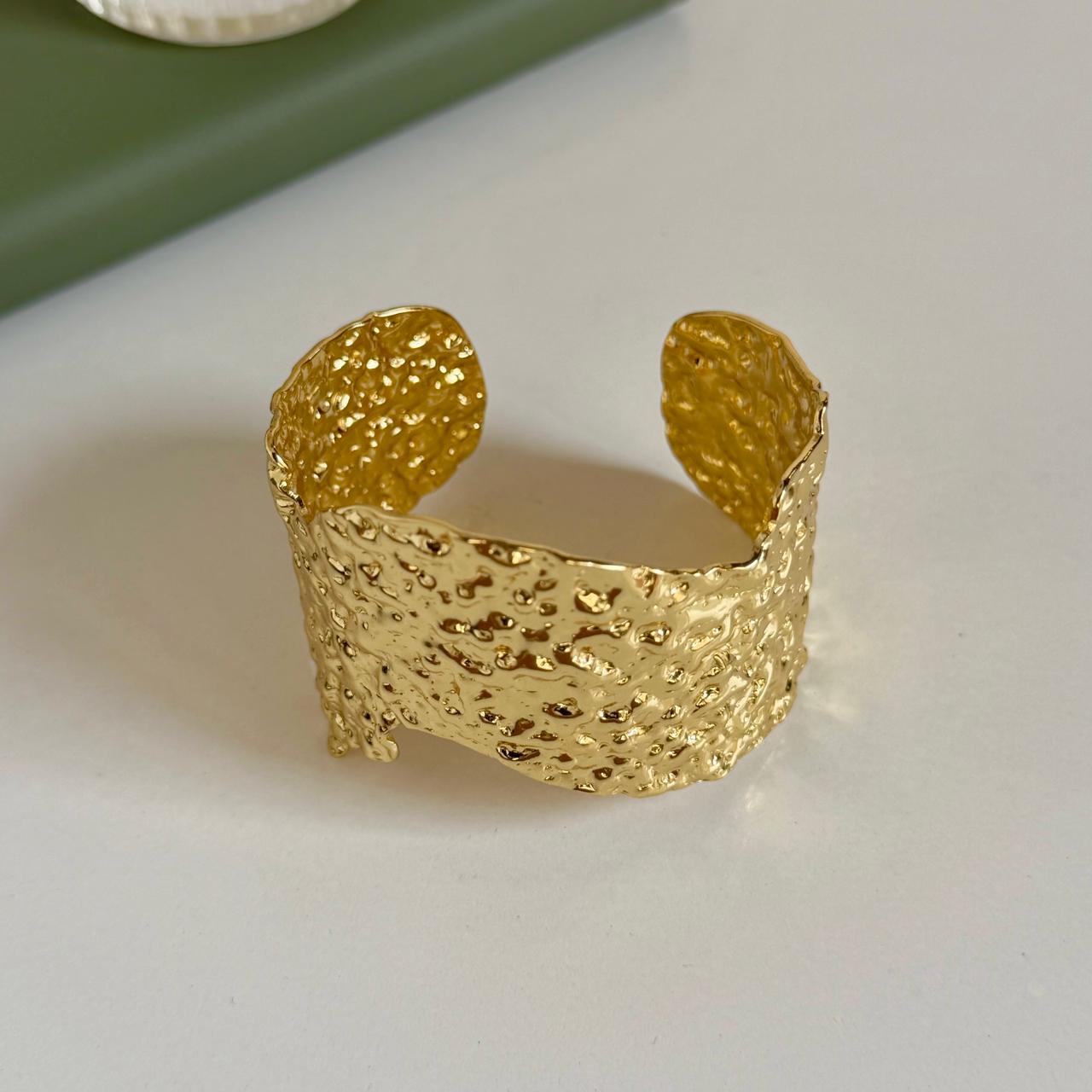 Goldly Cuff