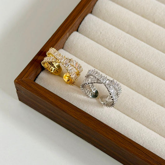 Glitz Criss Cross Ring