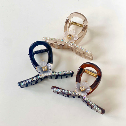 Flora Cross Clip
