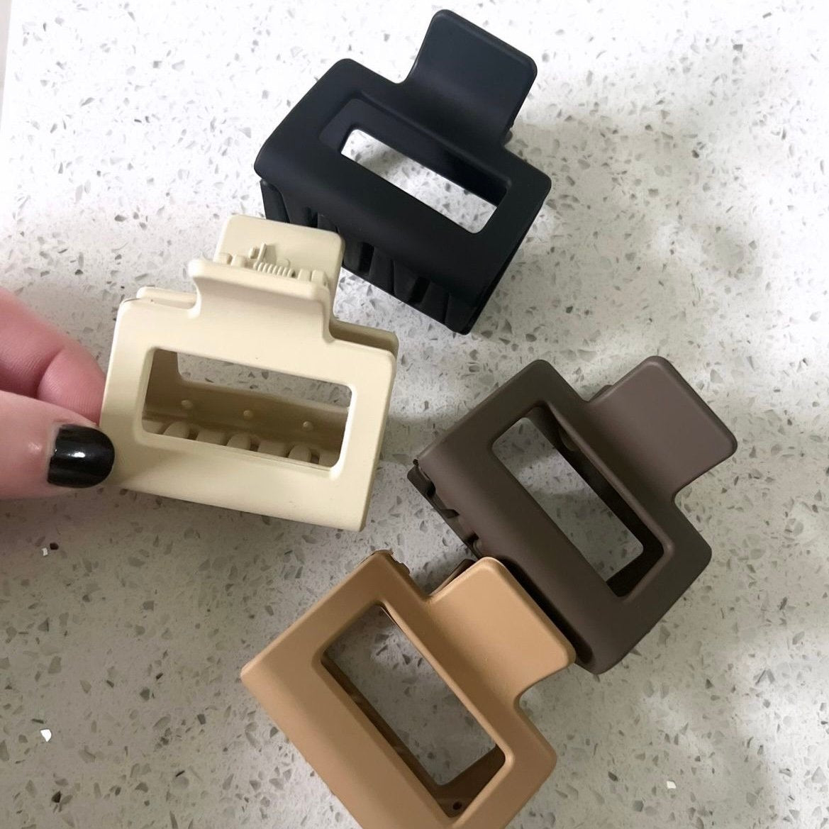 Basic Matte Hair Claw