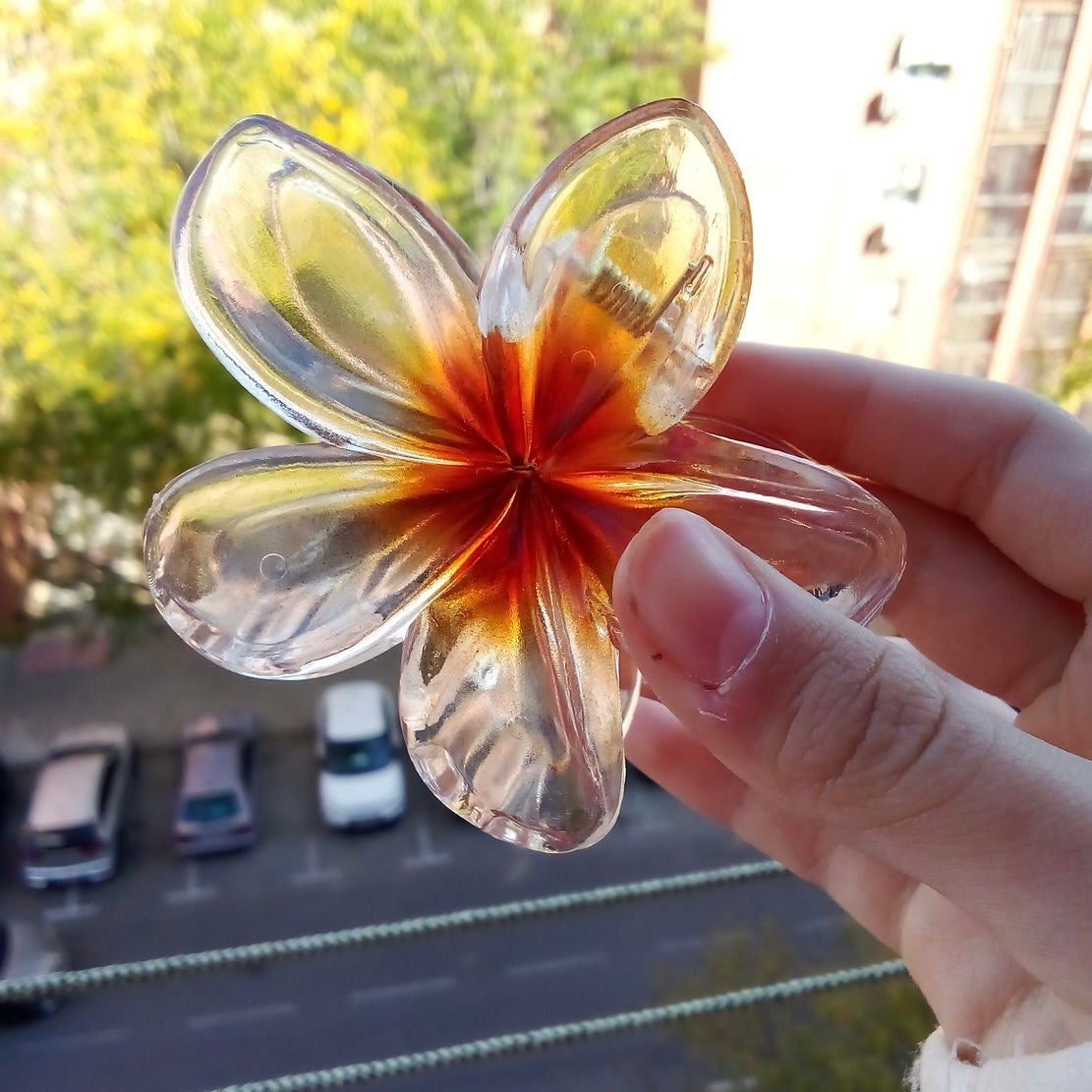 Lotus Claw Clip