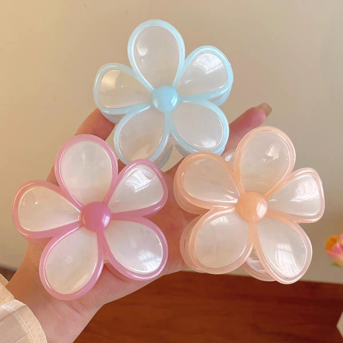 Flower Claw Clip