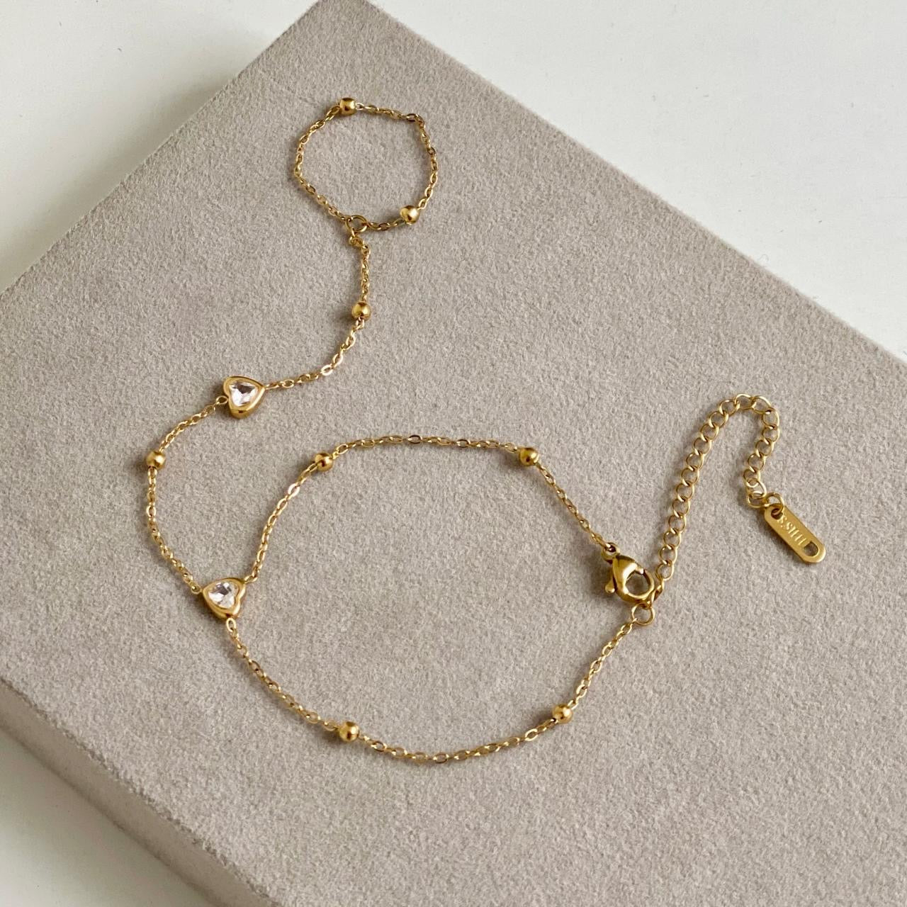 Hearts Hand Chain – Swanky